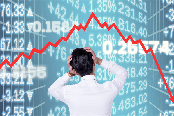 平安人寿安徽分公司理赔服务案例：从退保边缘到超预期赔付，平安主动为客户寻找理赔理由